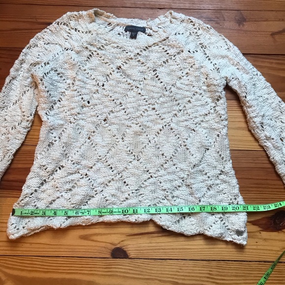 Kendall & Kylie White Sweater, EUC, M - Picture 9 of 12